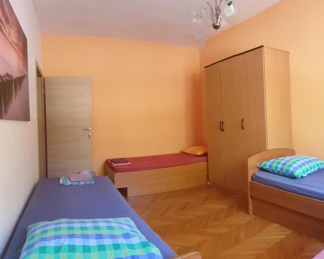 Eros Rooms Split Exteriör bild