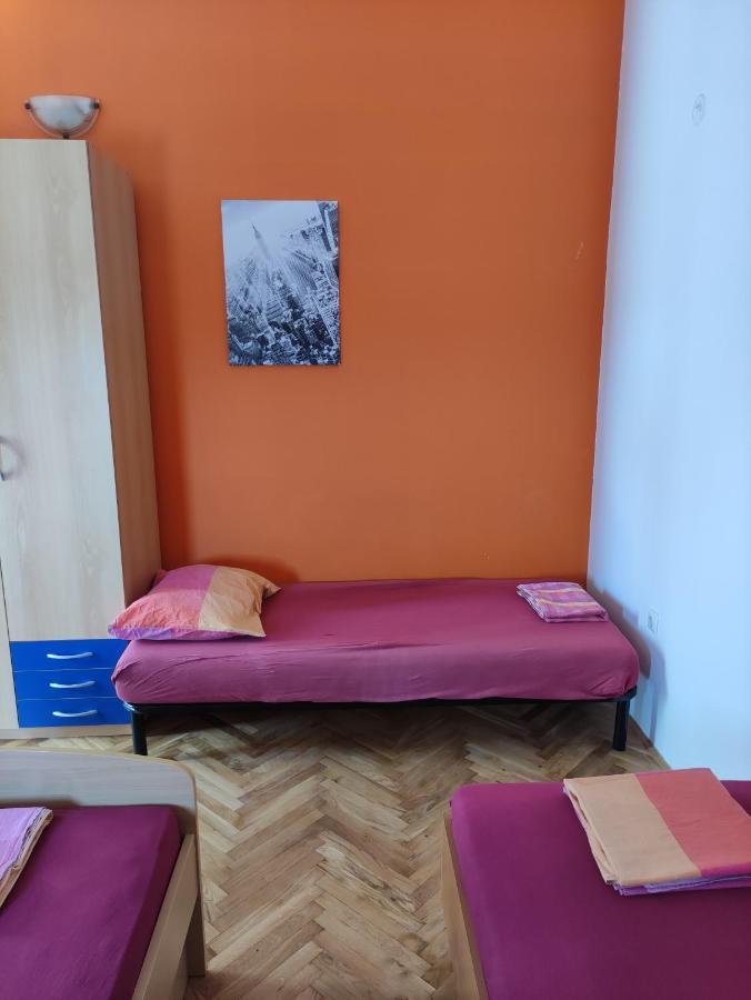 Eros Rooms Split Exteriör bild